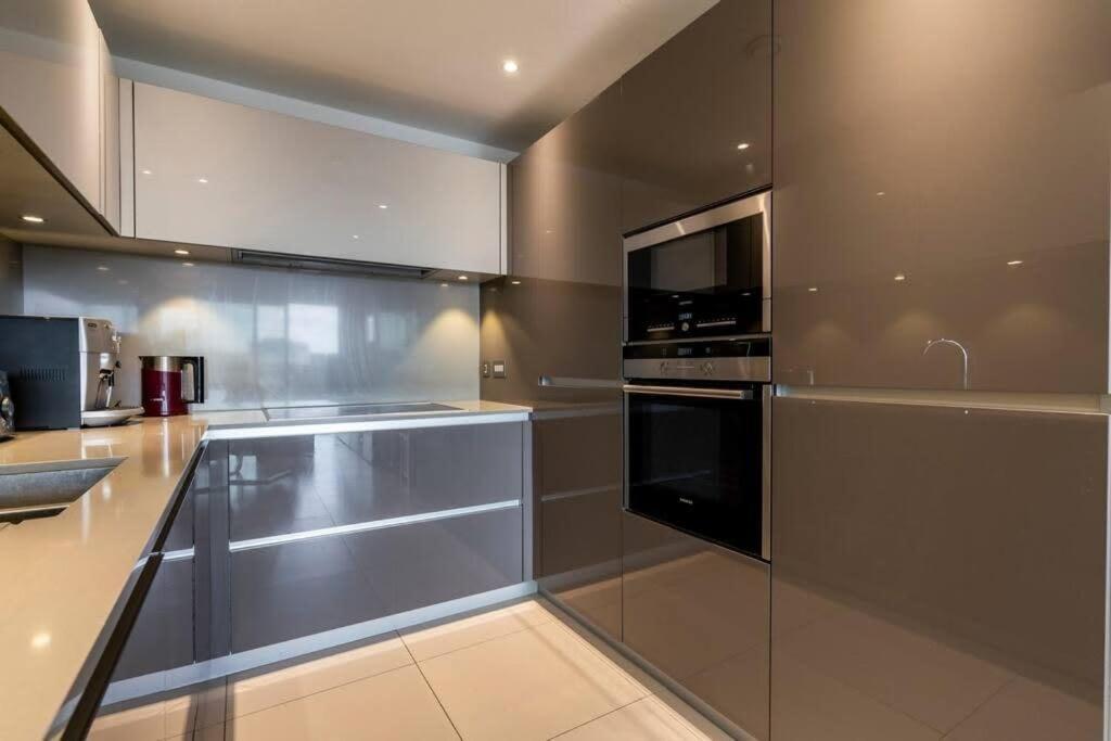 1 Bedroom Penthouse Flat In East Londen Buitenkant foto